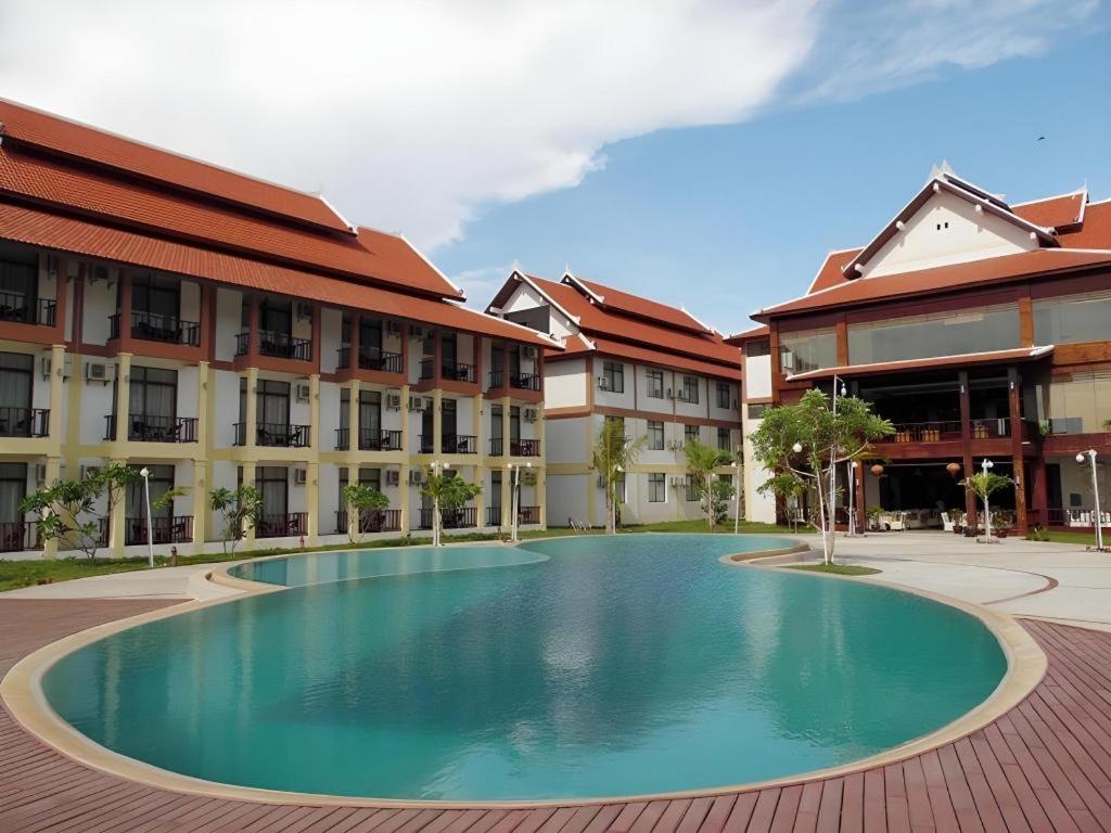 Xishuangbanna Hotel Managed By Xandria Hotel Luang Prabang Exterior foto