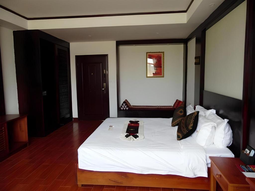 Xishuangbanna Hotel Managed By Xandria Hotel Luang Prabang Exterior foto
