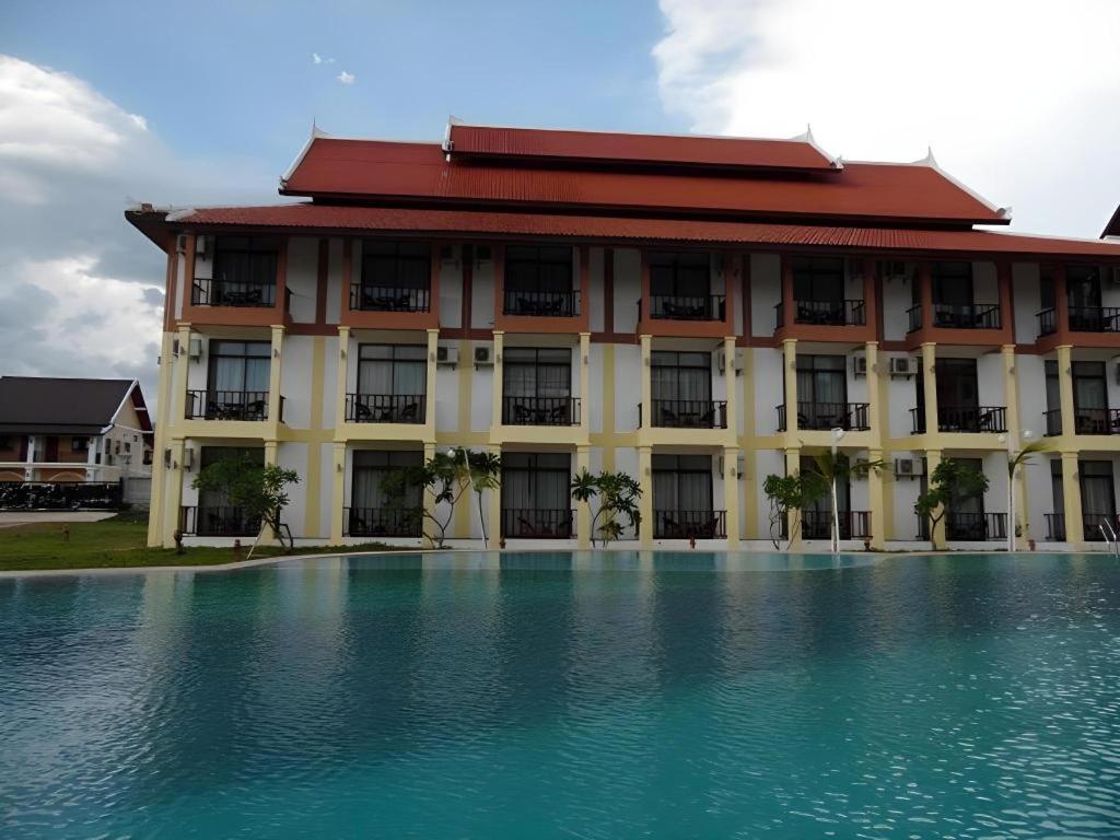Xishuangbanna Hotel Managed By Xandria Hotel Luang Prabang Exterior foto